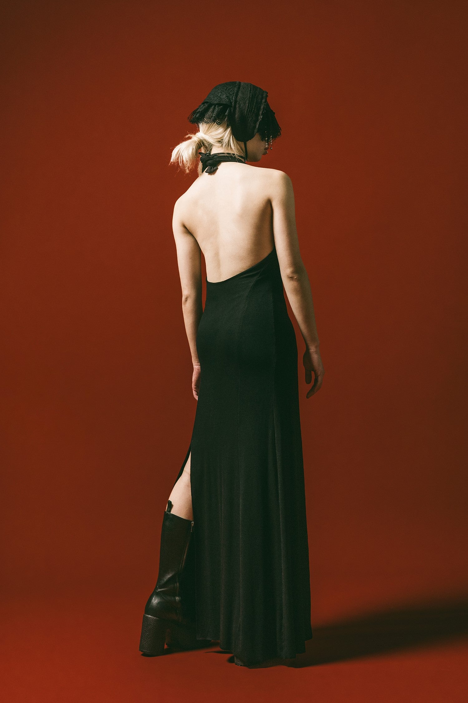 Side-Split Dress (Black)